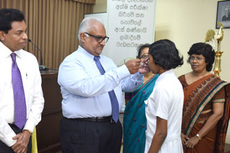 jkf-distributes-spectacles-to-school-children